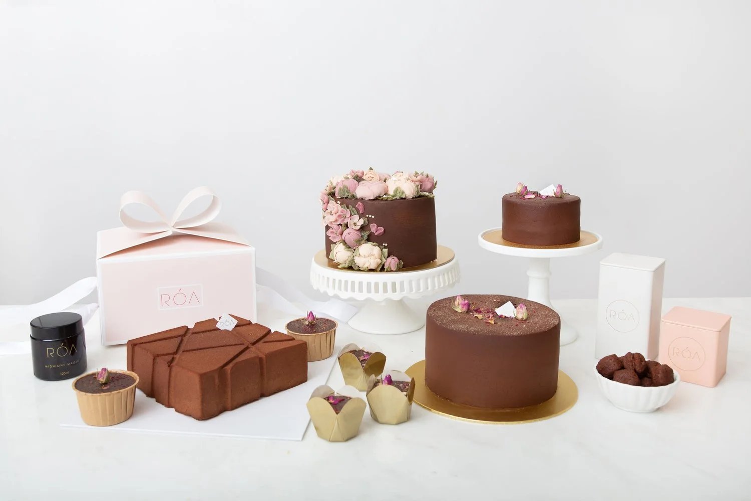 roa’s chocolate gateau cakes collection