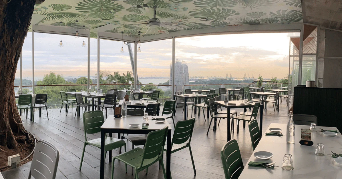 dusk restaurant and bar